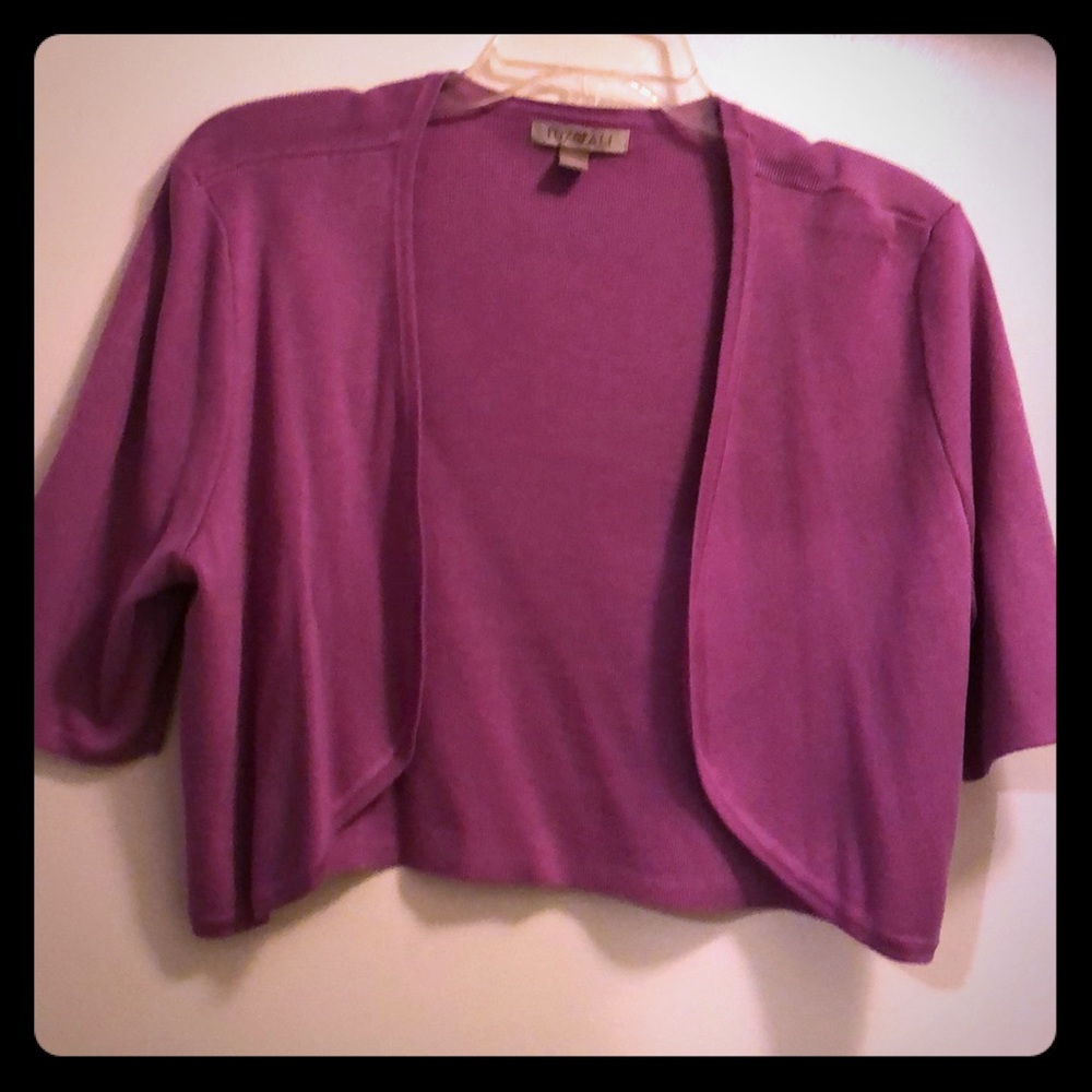 Short "Shrug” sweater